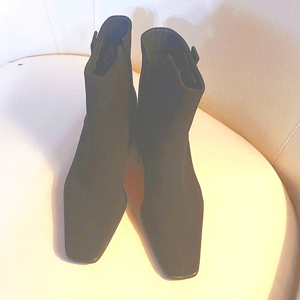 Stuart Weitzman ankle boots